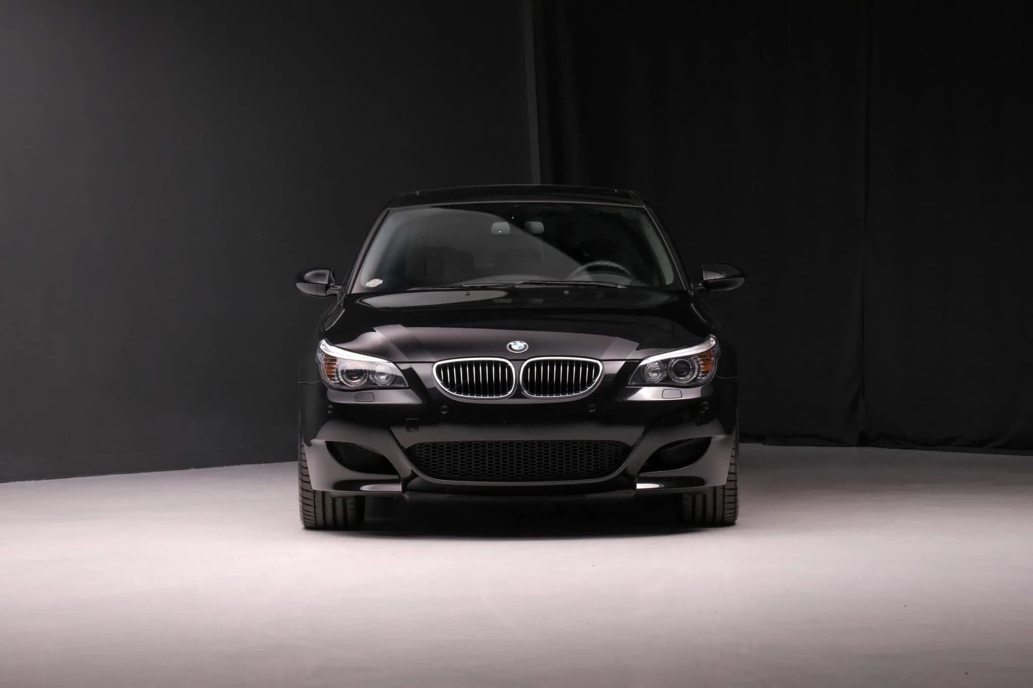 2008 BMW M5 Sedan — Exterior 1