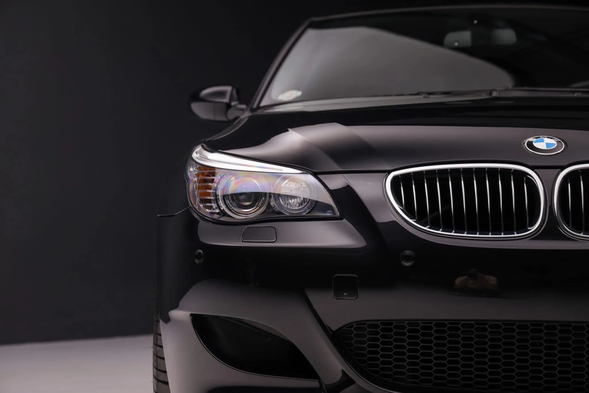 2008 BMW M5 Sedan — Exterior 2