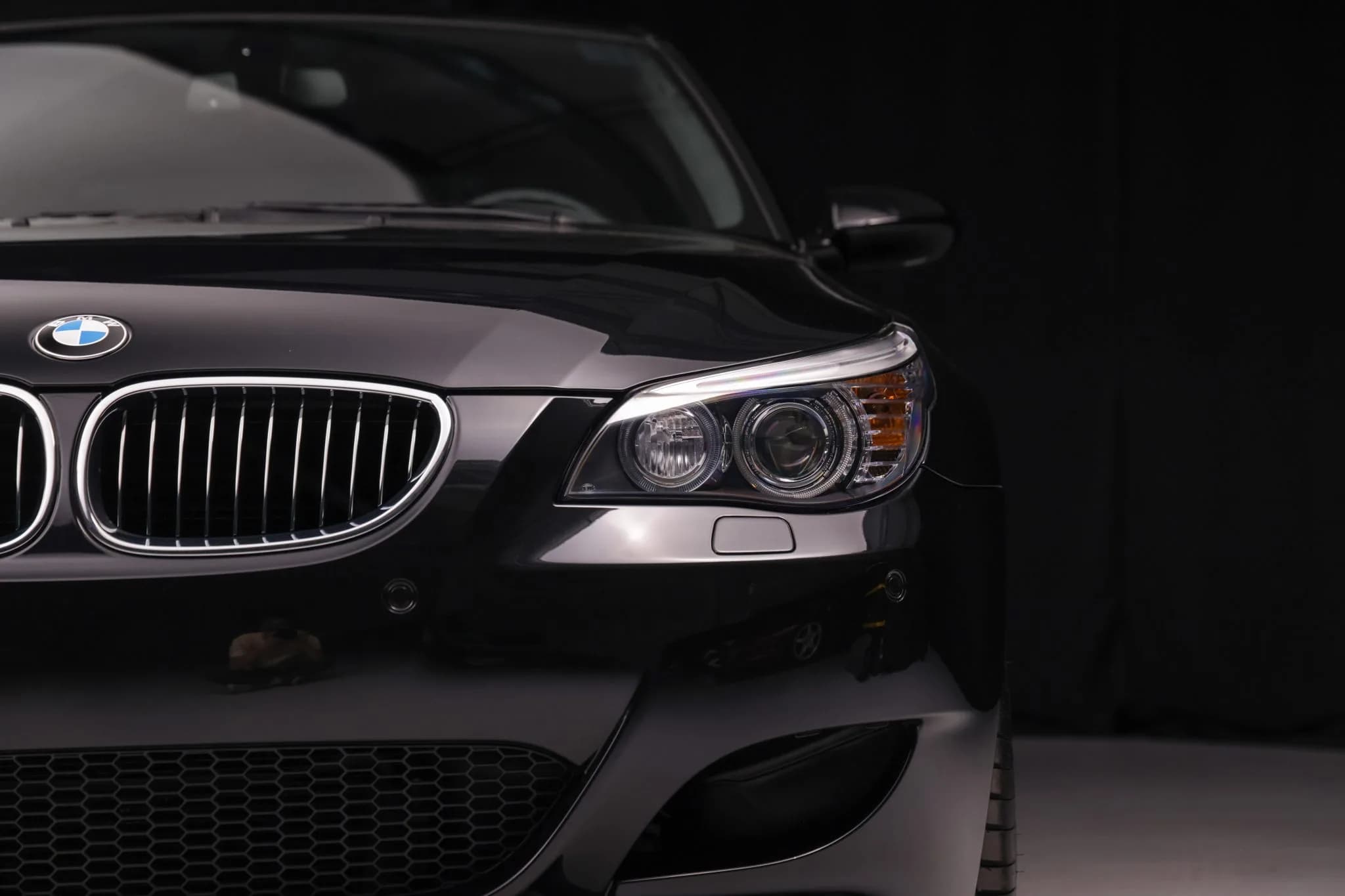 2008 BMW M5 Sedan — Exterior 3