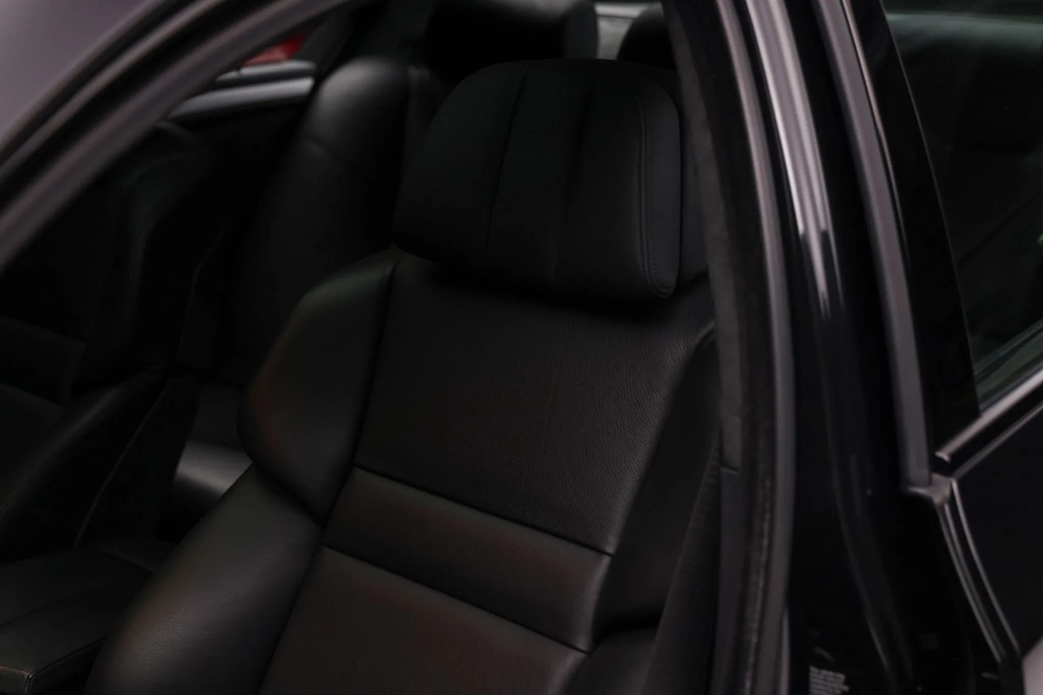 2008 BMW M5 Sedan — Interior 18