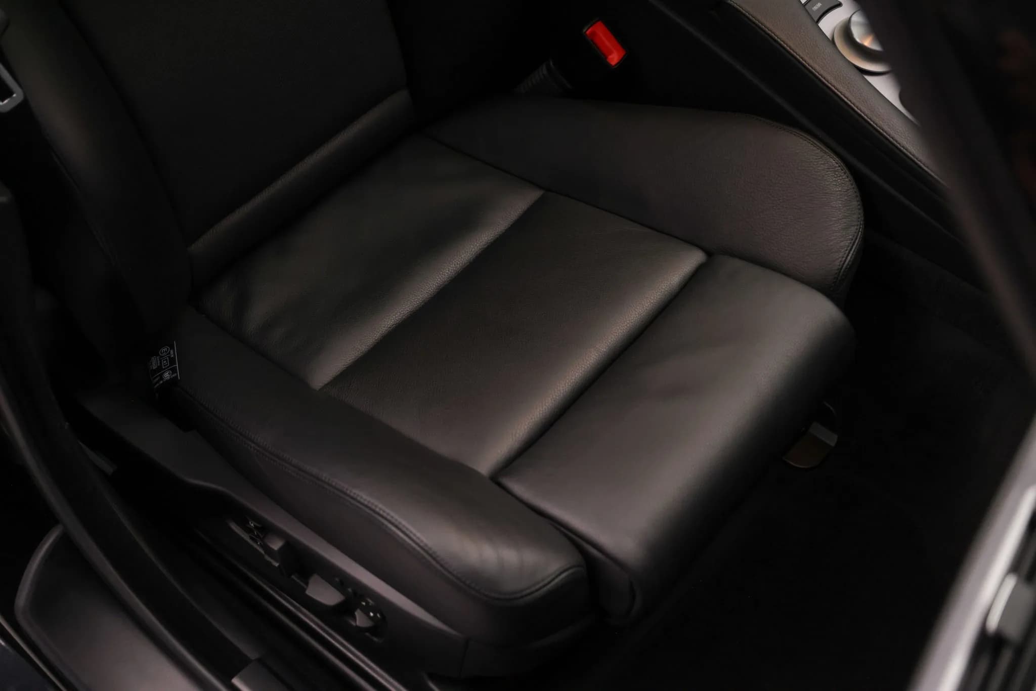 2008 BMW M5 Sedan — Interior 33