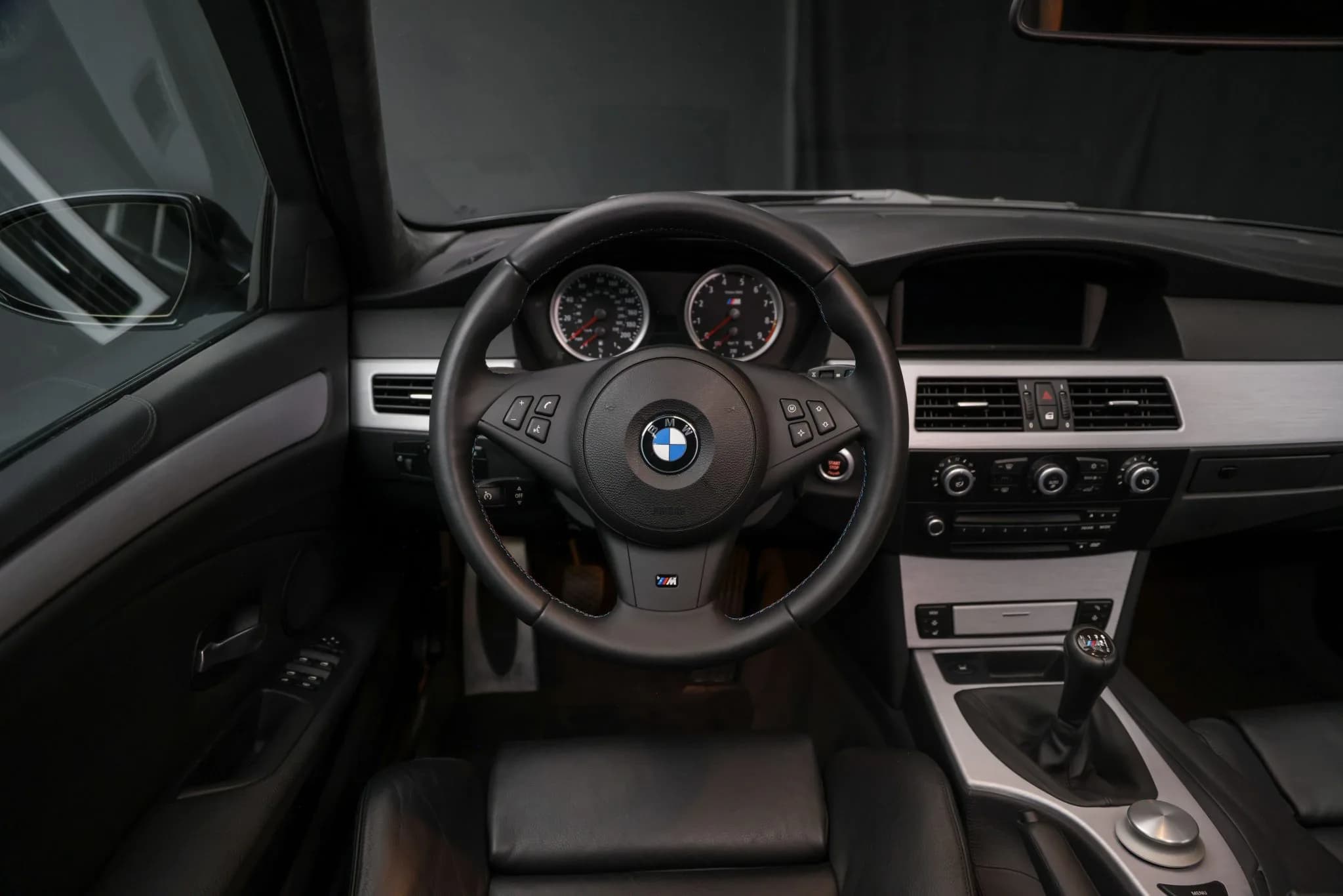 2008 BMW M5 Sedan — Interior 25