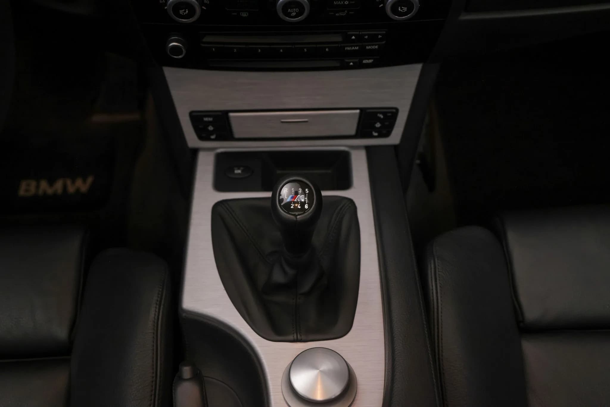 2008 BMW M5 Sedan — Interior 40