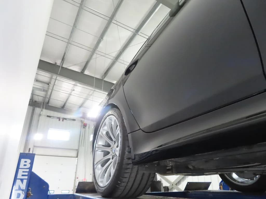 2008 BMW M5 Sedan — Undercarriage & underbody 5