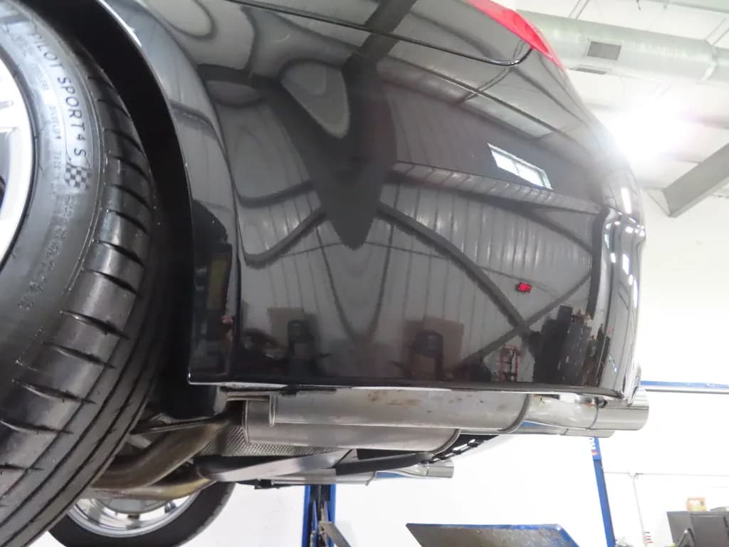 2008 BMW M5 Sedan — Undercarriage & underbody 10