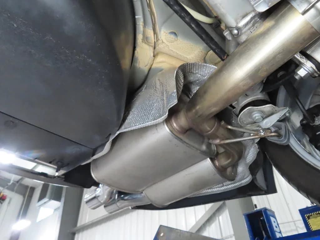 2008 BMW M5 Sedan — Undercarriage & underbody 11