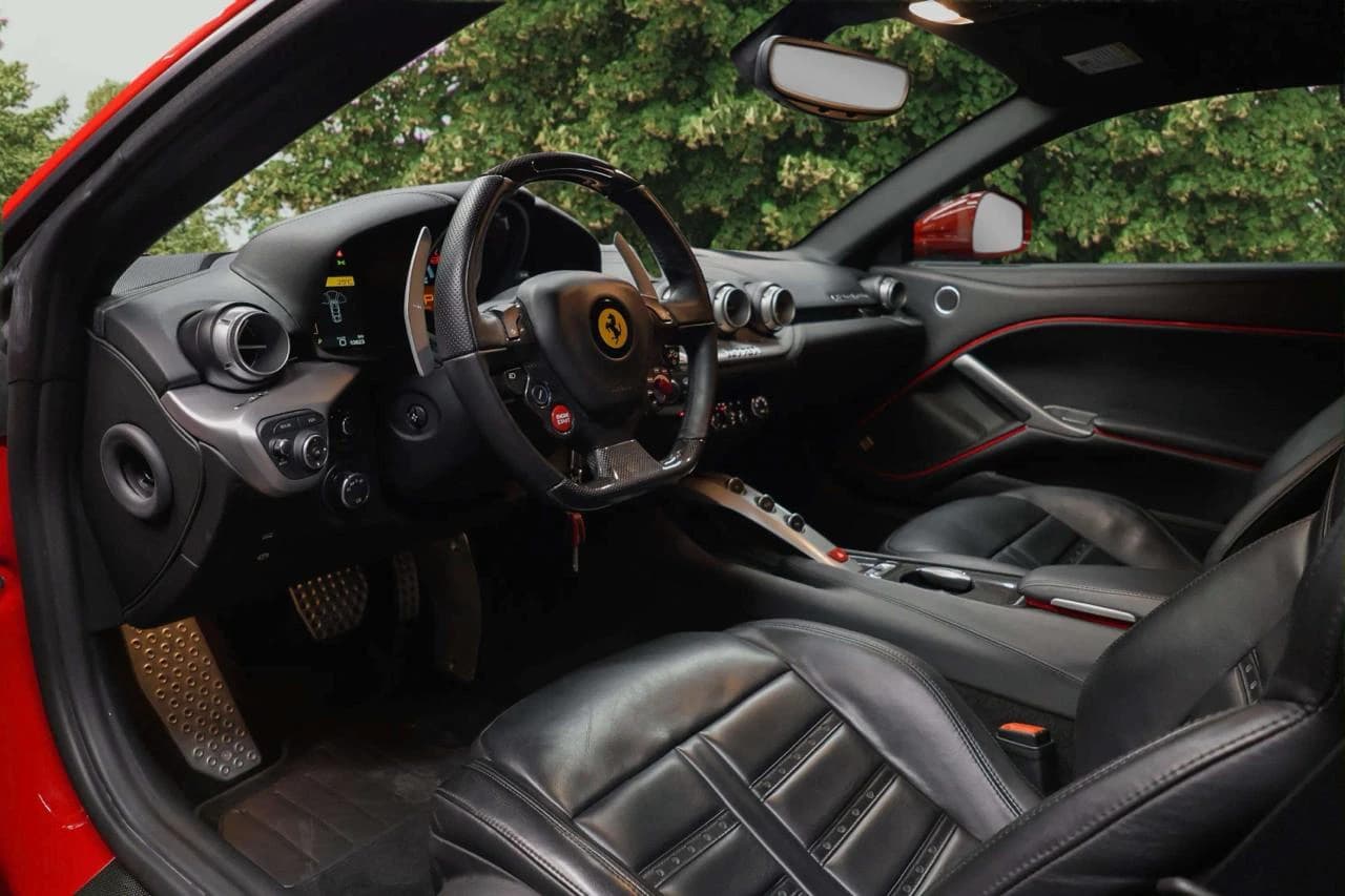 2015 Ferrari F12berlinetta — Highlights 5