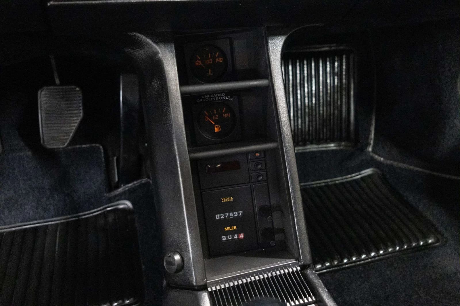 1986 Ferrari Testarossa — Interior 11
