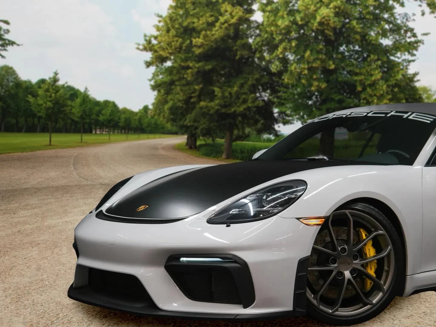 2021 Porsche 718 Cayman GT4 — Exterior 2