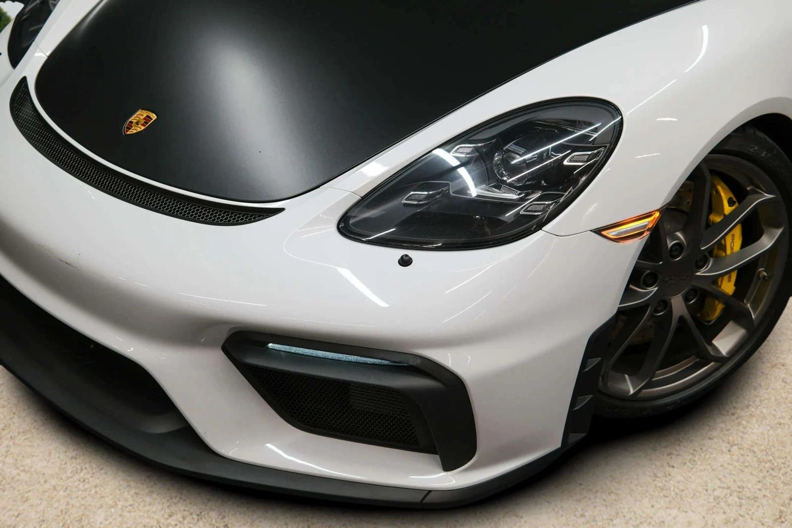 2021 Porsche 718 Cayman GT4