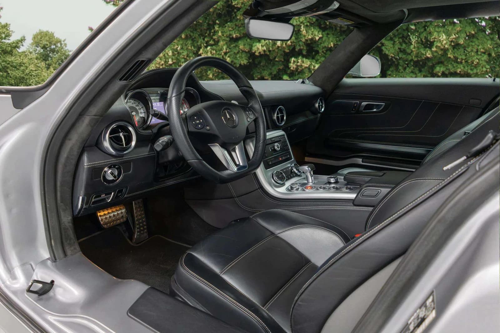 2011 Mercedes-Benz SLS AMG — Highlights 5