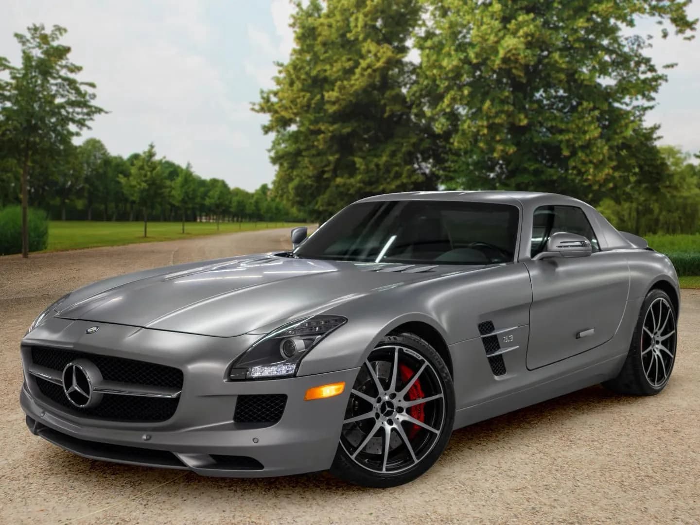2011 Mercedes-Benz SLS AMG — Exterior 1