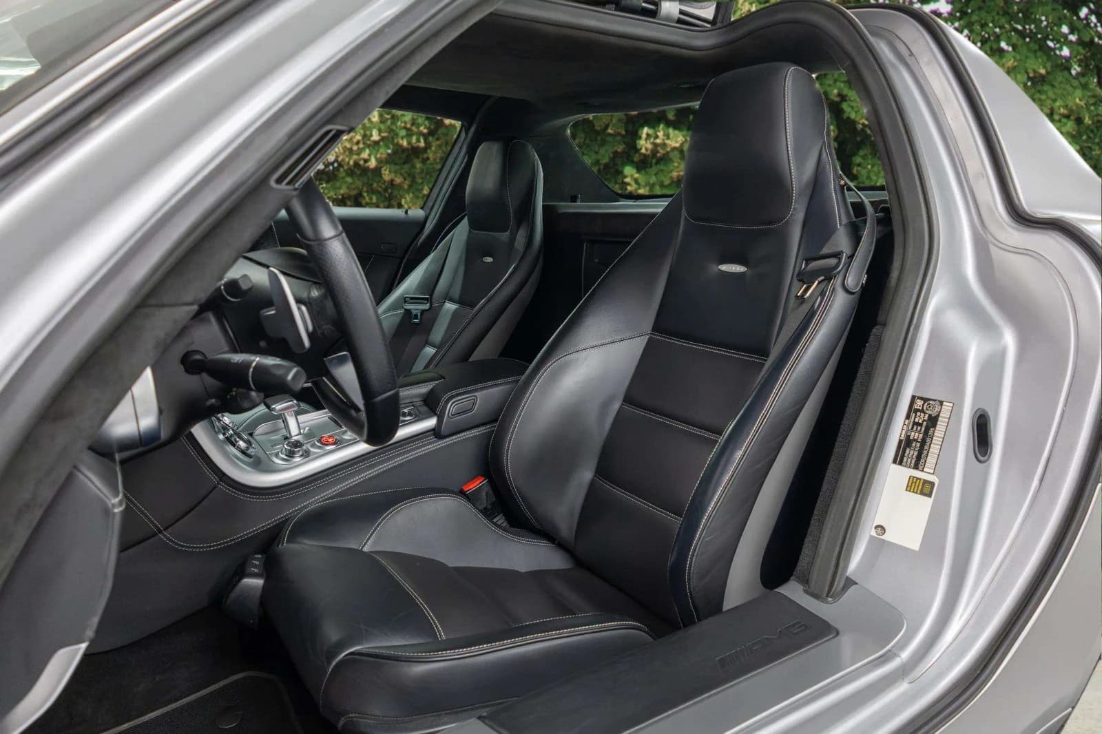 2011 Mercedes-Benz SLS AMG — Interior 2