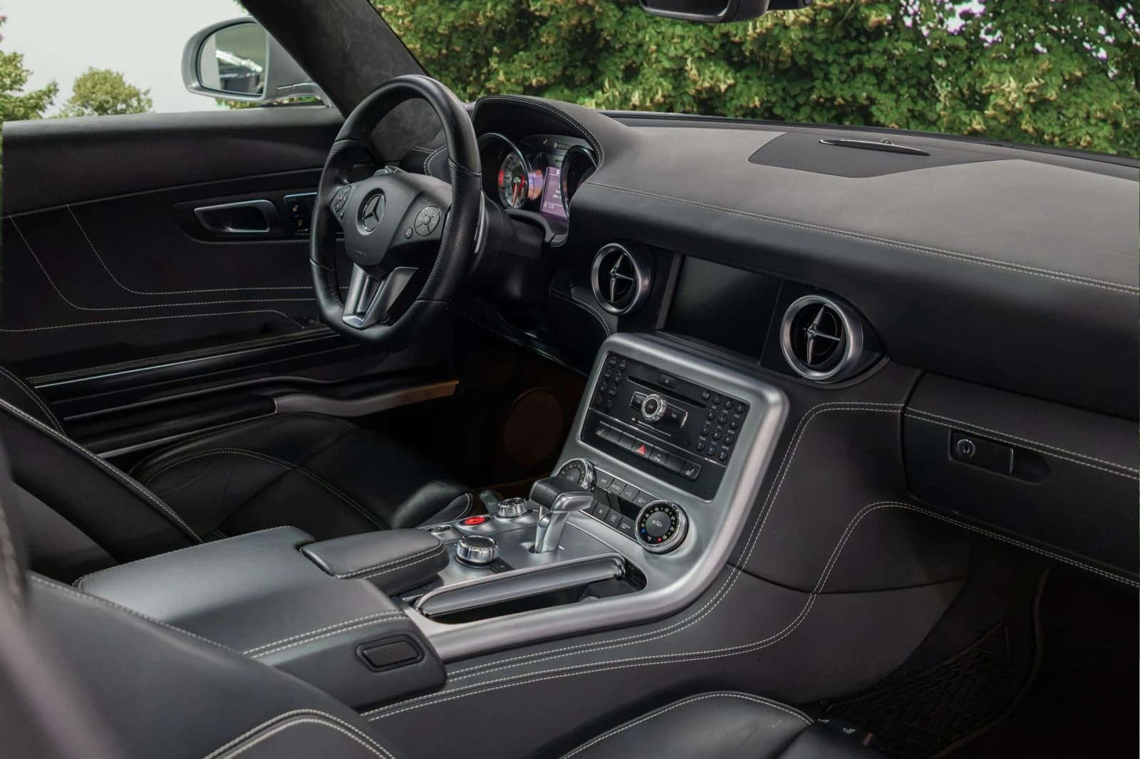 2011 Mercedes-Benz SLS AMG — Interior 4