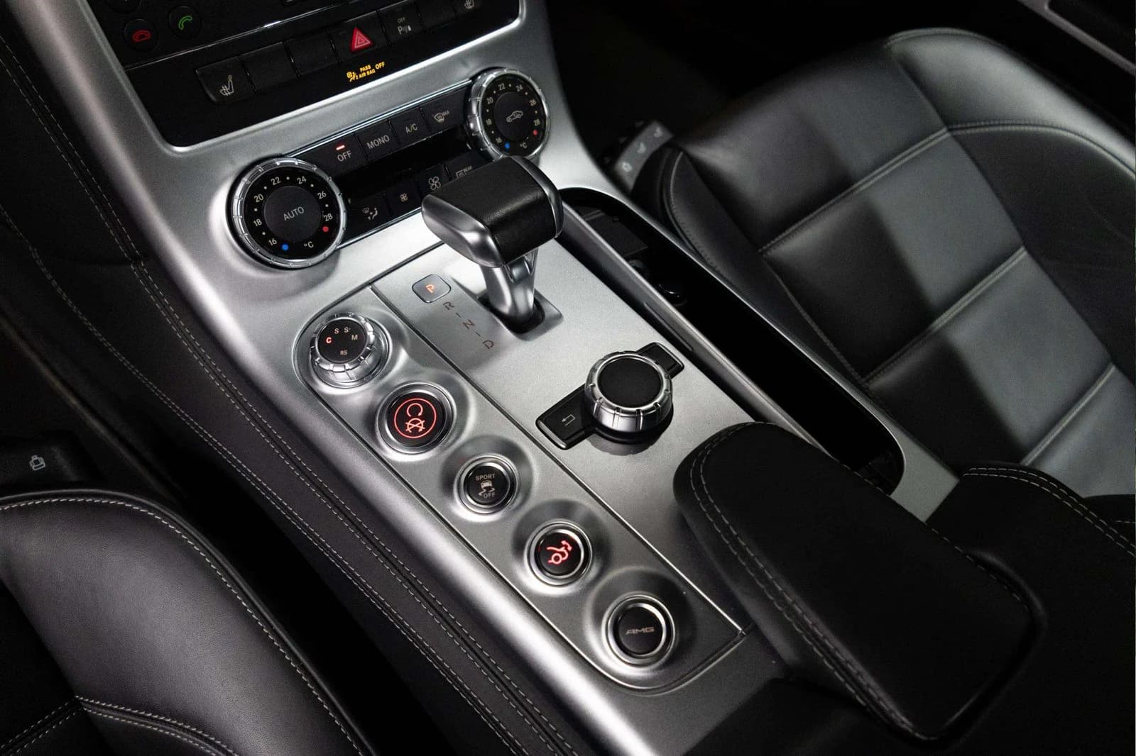 2011 Mercedes-Benz SLS AMG — Interior 9