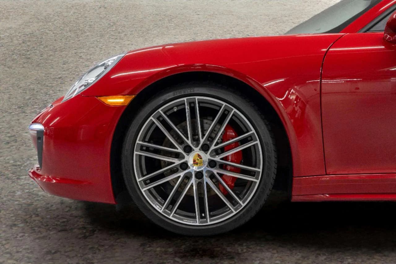2017 Porsche 911 Carrera 4S Cabriolet — Exterior 2