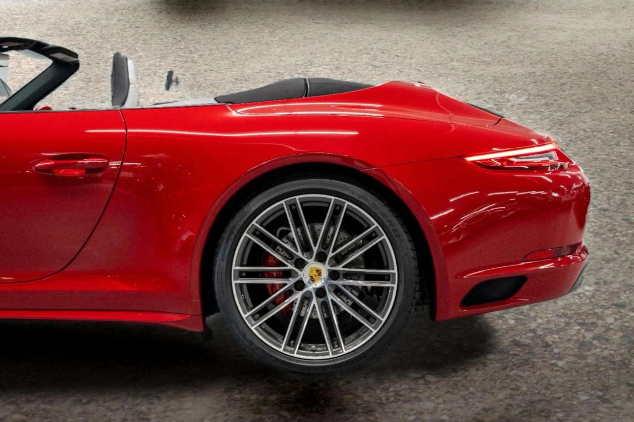 2017 Porsche 911 Carrera 4S Cabriolet — Exterior 3