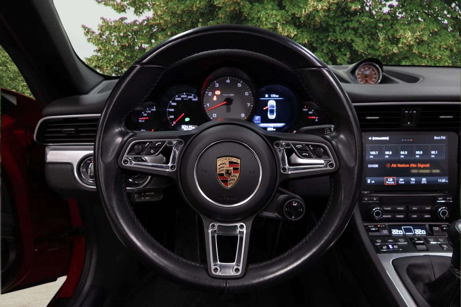 2017 Porsche 911 Carrera 4S Cabriolet — Interior 10