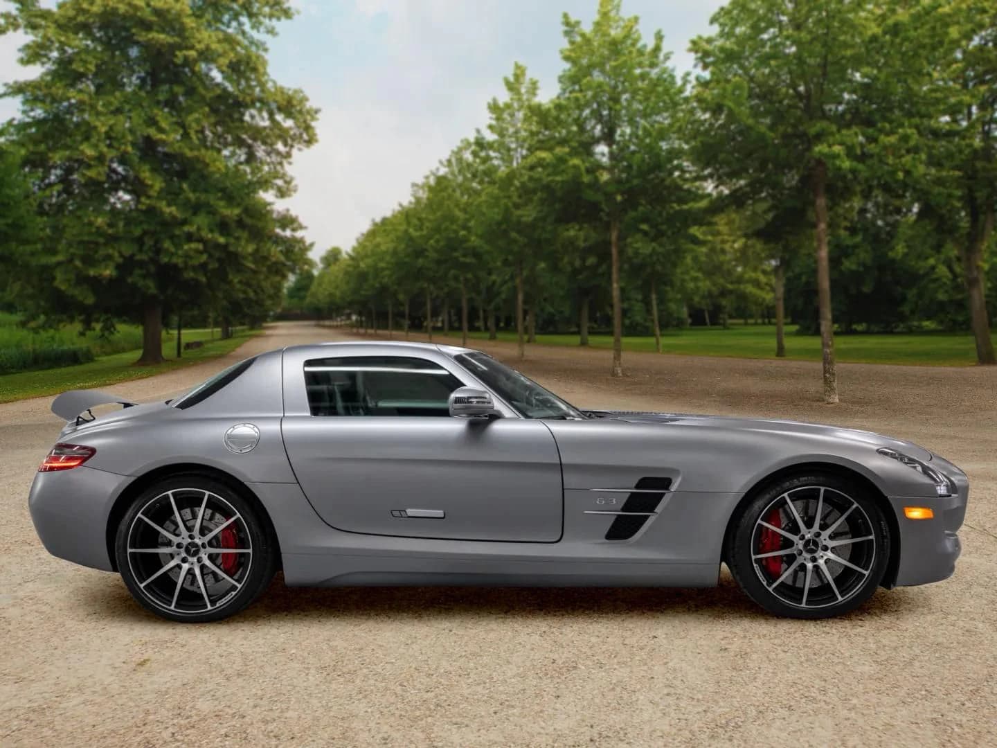 2011 Mercedes-Benz SLS AMG — Exterior 8