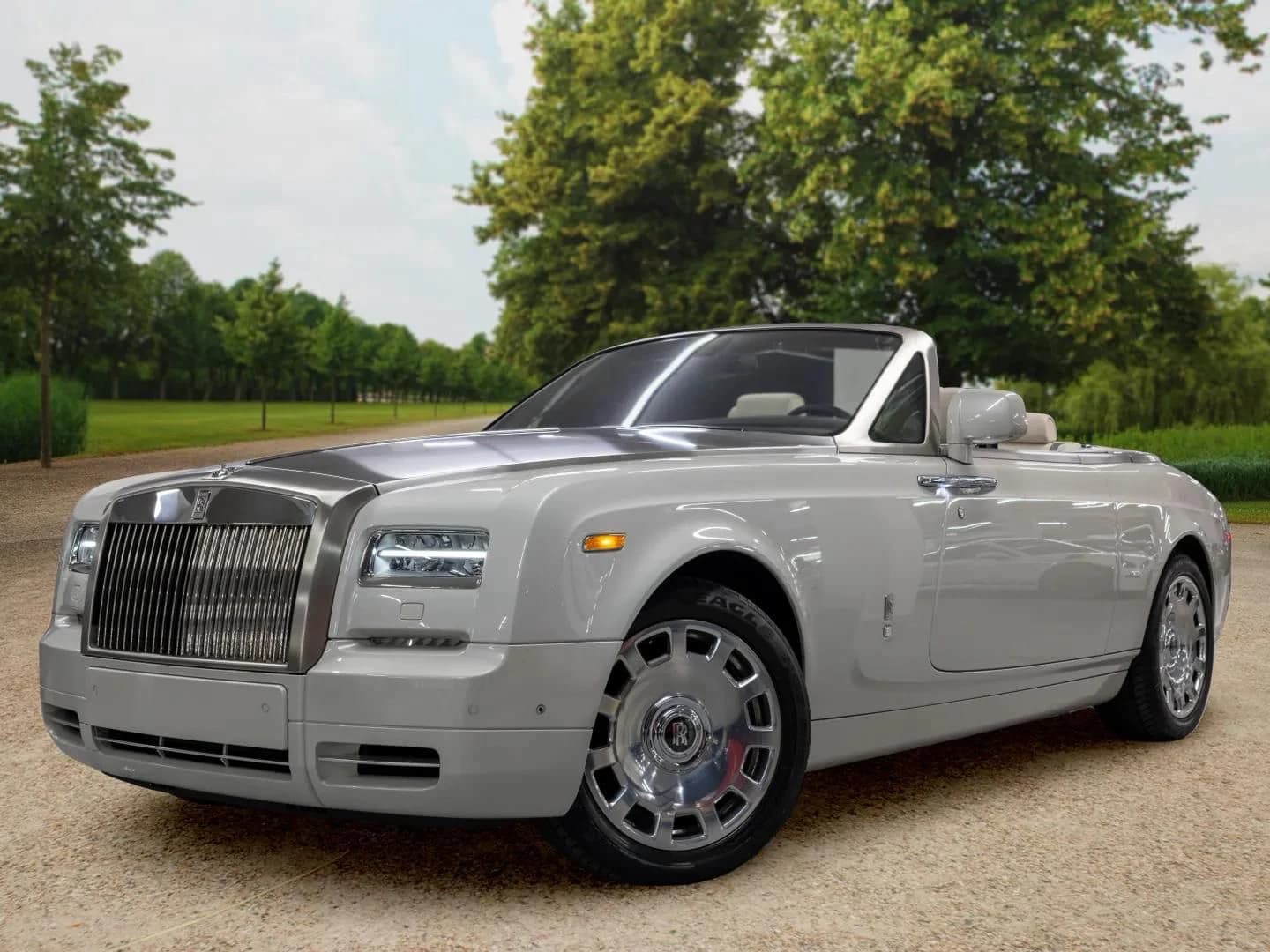2013 Rolls-Royce Phantom Drophead Coupé — En vedette 2