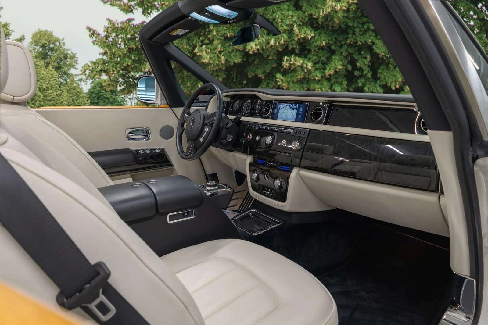 2013 Rolls-Royce Phantom Drophead Coupé — Intérieur 15