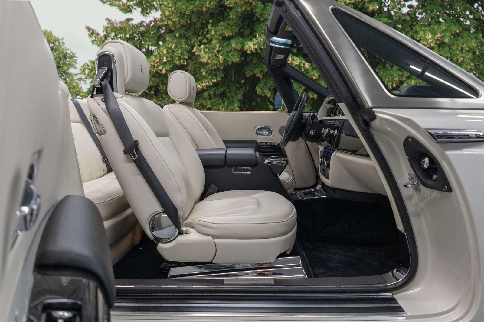 2013 Rolls-Royce Phantom Drophead Coupé — Intérieur 17